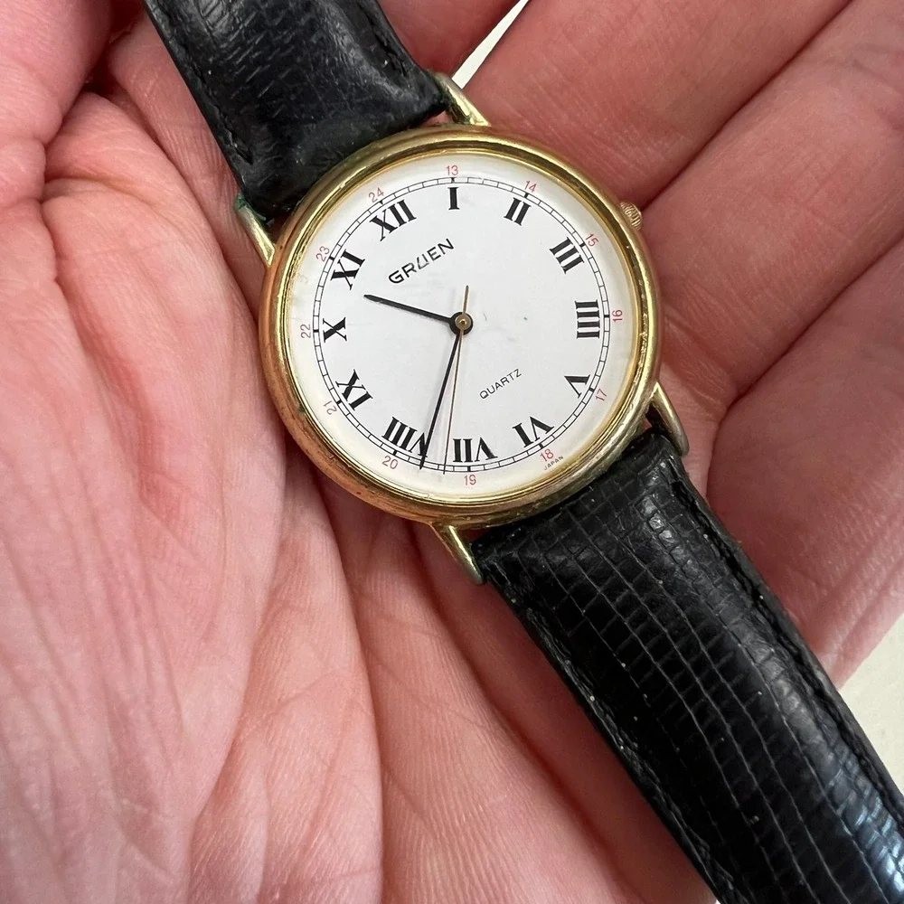 Gruen Mens Quartz Watch Gold Tone Roman Numeral White Dial Black Leather Strap